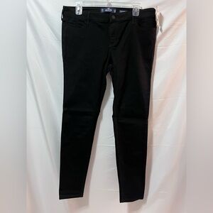 Hollister Mid-Rise Super Skinny Black Denim. Size 15 S - W32/L28